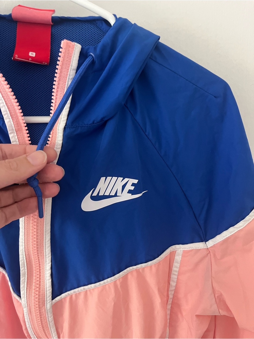 Nike Sportswear Women’s Windrunner Jacket Hoodie Bleached Coral Small 883495-697 - Picture 2 of 14